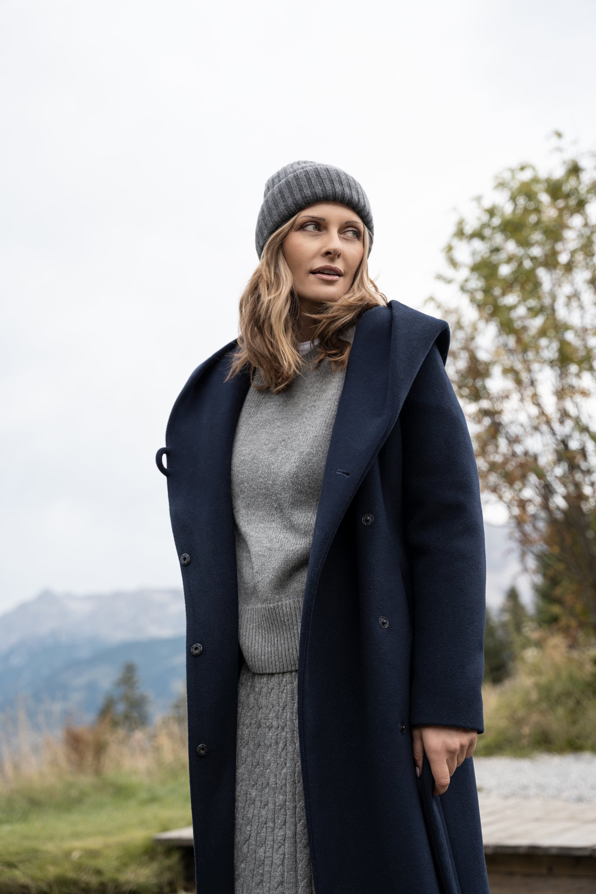 Płaszcz NOELIA maxi granatowy